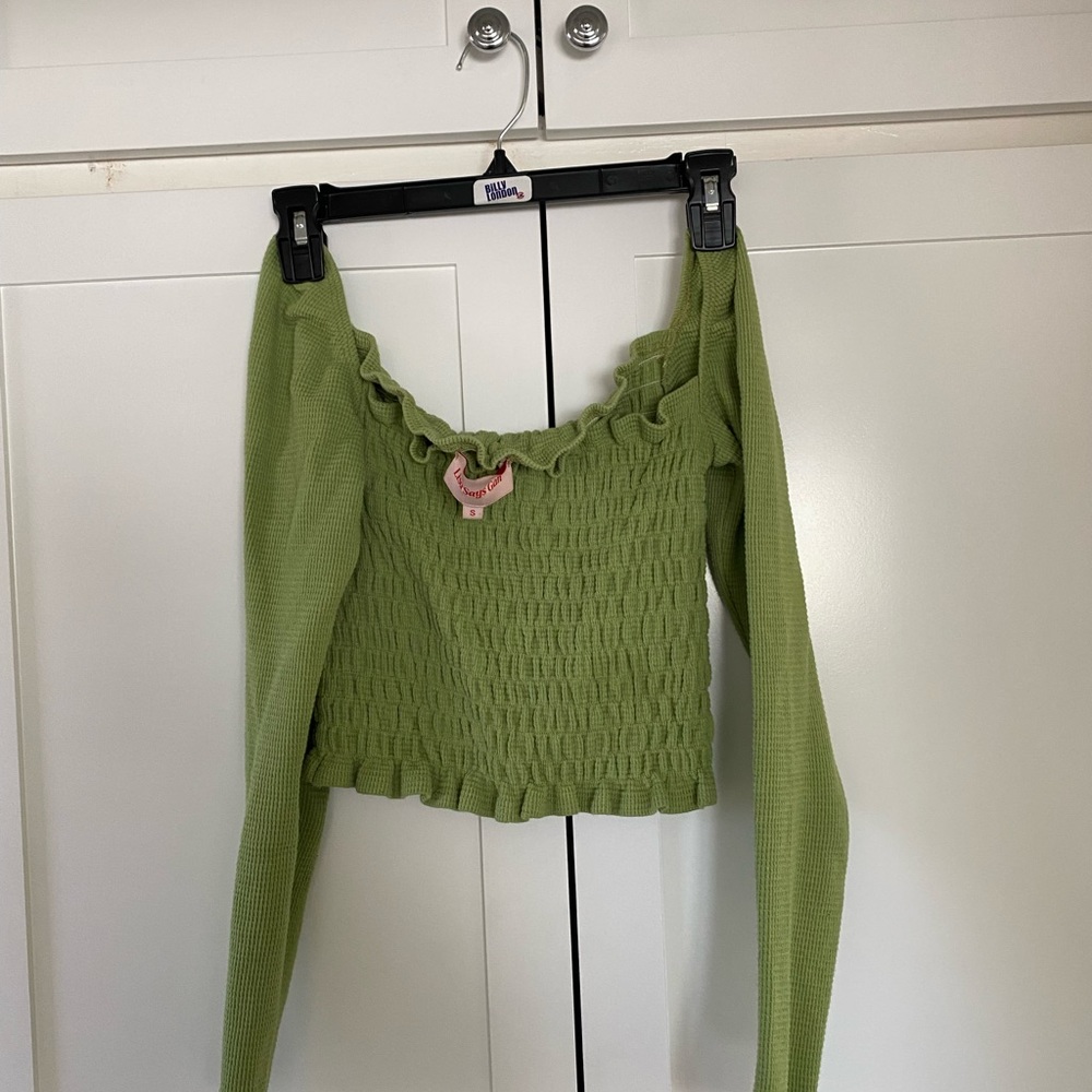 Lisa Says Gah green smocked long sleeve top